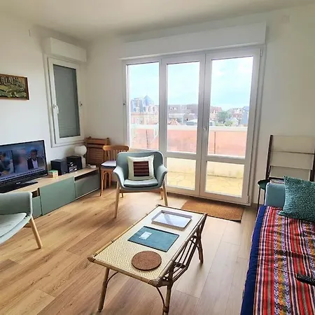Grand Vue Sur A