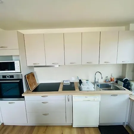 Grand Vue Sur A Apartment